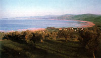 Вид на северный берег Тразименского озера с его восточной стороны